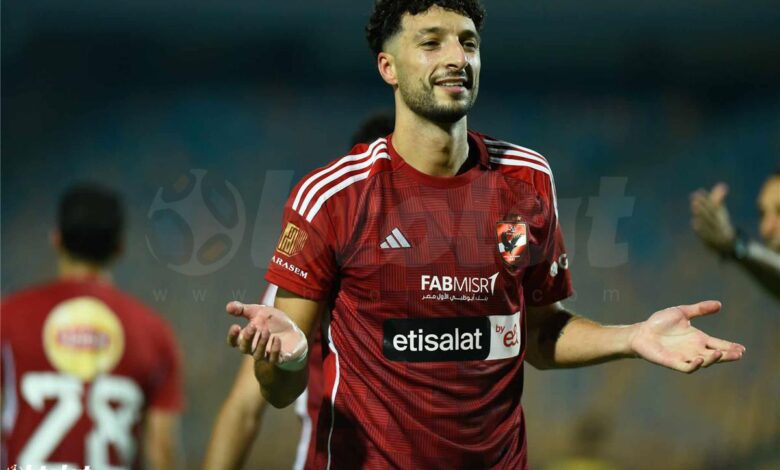 وسام أبو علي لاعب الأهلي